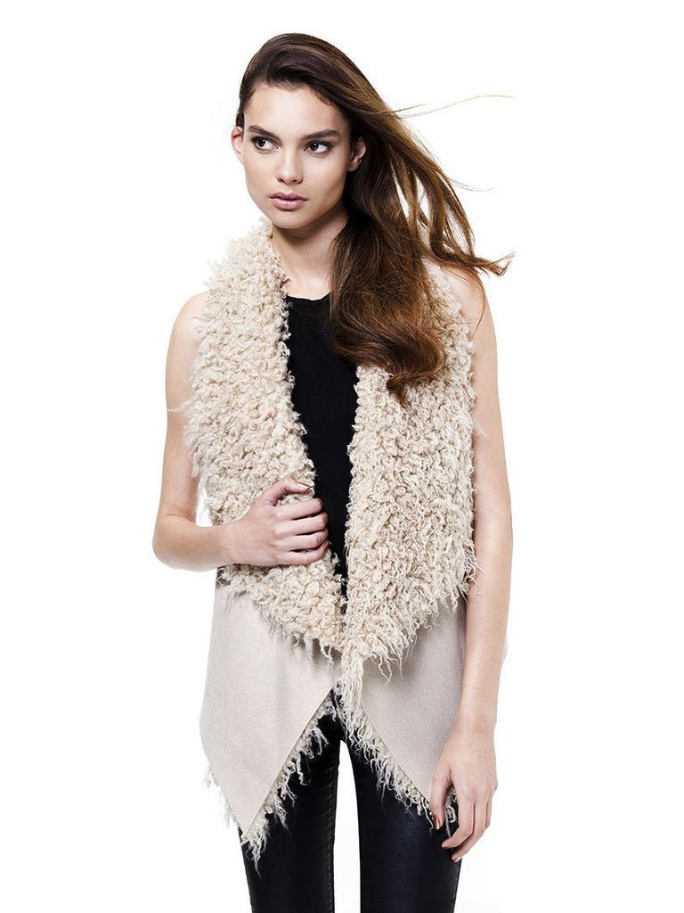 Duet Reversible Vest in Sand